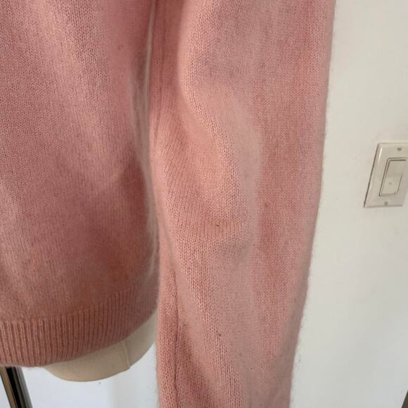 LIGHT PINK TWO PLY CASHMERE TURTLENECK SWEATER - Picture 8 of 8